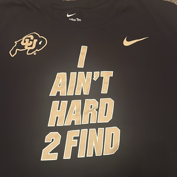 Nike “I Ain’t Hard To Find “ Colorado Buffaloes Tshirt - Picture 2 of 6